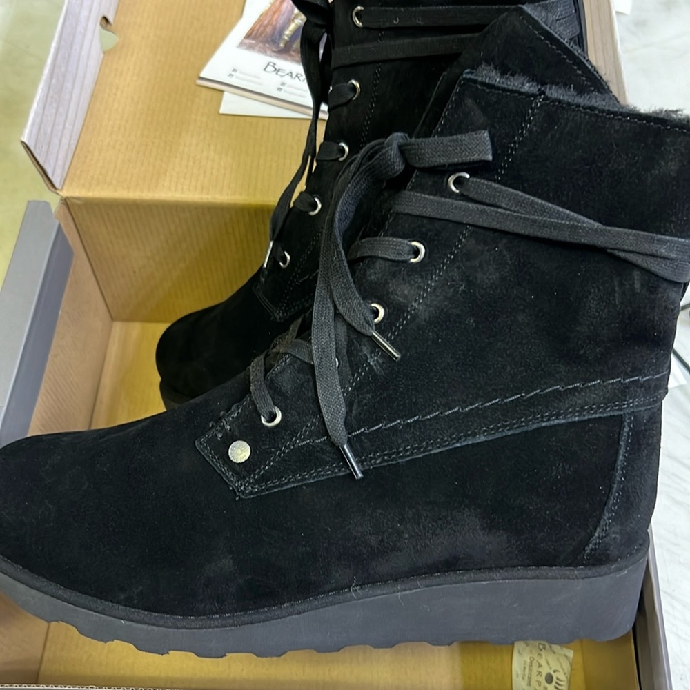 Bearpaw Krista women’s black suede boots 13 new in box